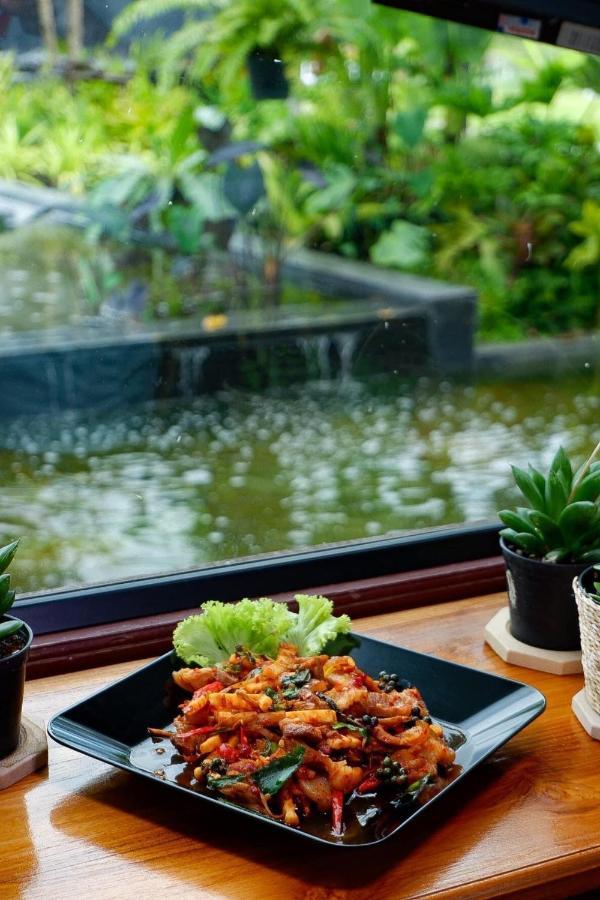 Srihome ยายศรีโฮมแอนแคมป์ปิ้ง Ban Don Tum Exterior foto